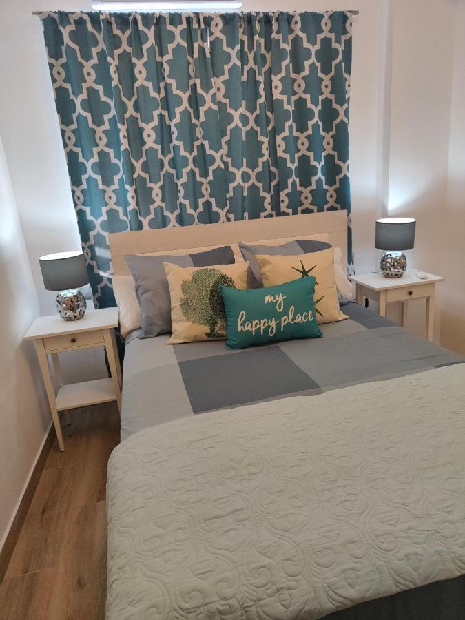 טורמולינוס City Central Apartment With Large Patio By Namaste Elite מראה חיצוני תמונה