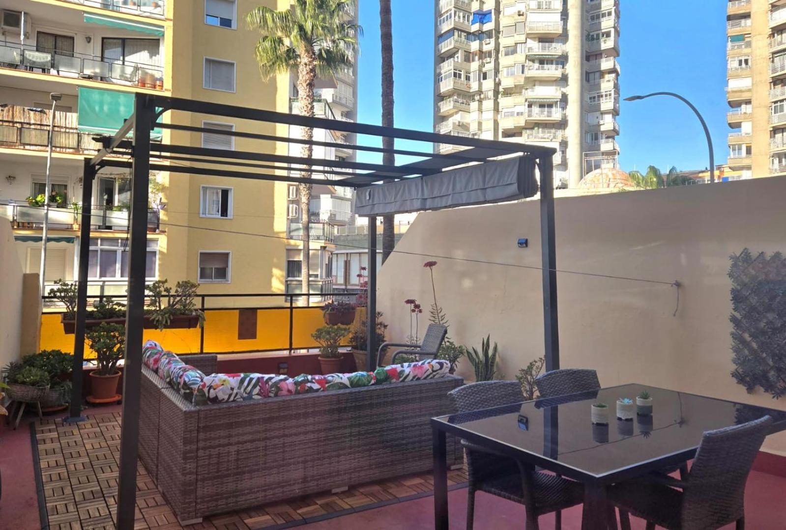 טורמולינוס City Central Apartment With Large Patio By Namaste Elite מראה חיצוני תמונה